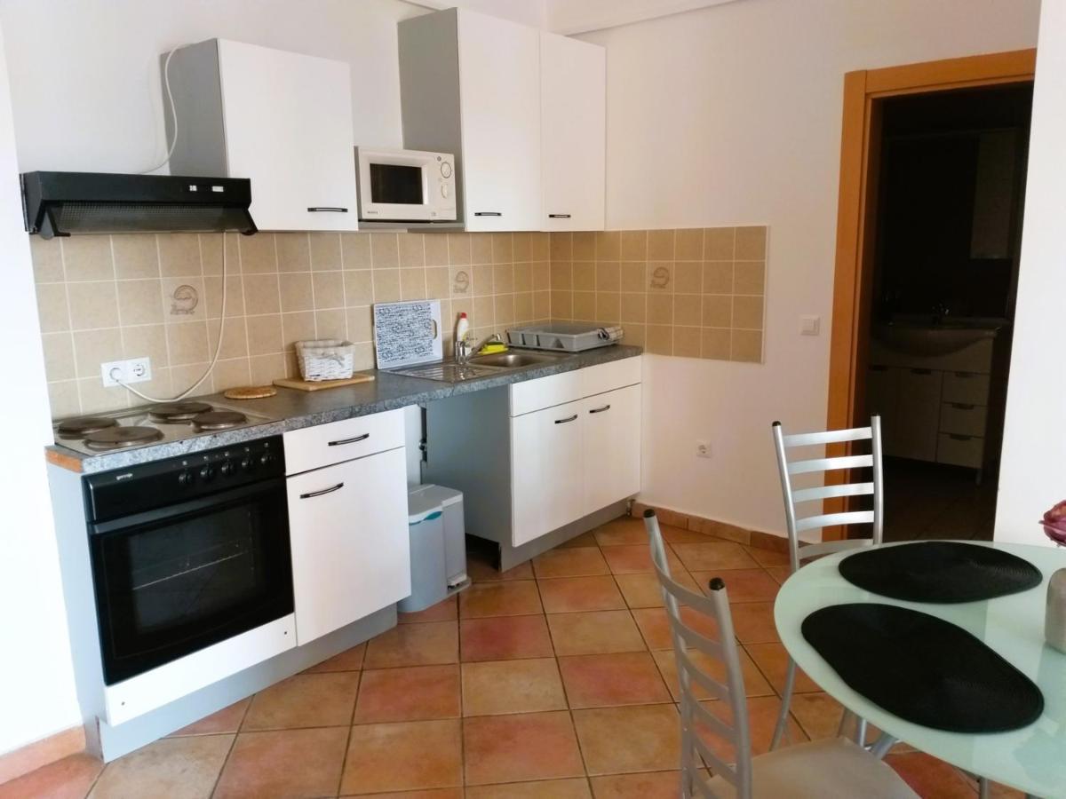 فير Villa Dobra Family Apartments المظهر الخارجي الصورة