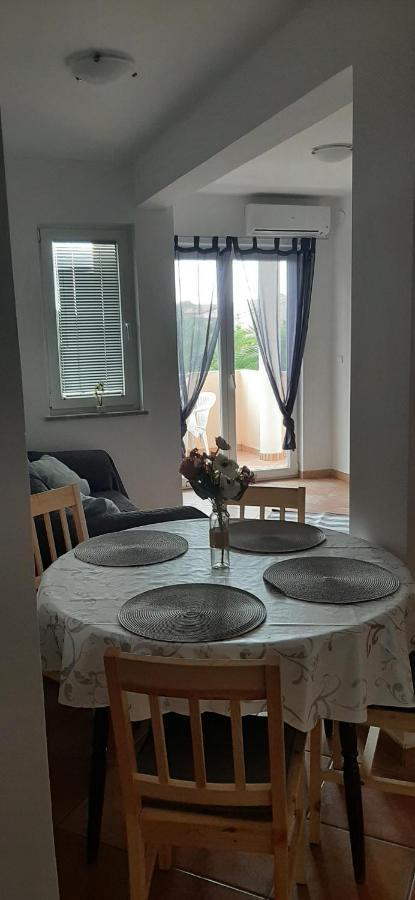فير Villa Dobra Family Apartments المظهر الخارجي الصورة